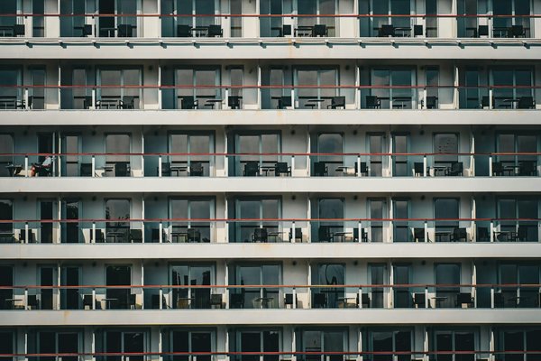 Peut-on trouver une maison de vacances en Dordogne avec des cours d'histoire de la région et des visites de châteaux?